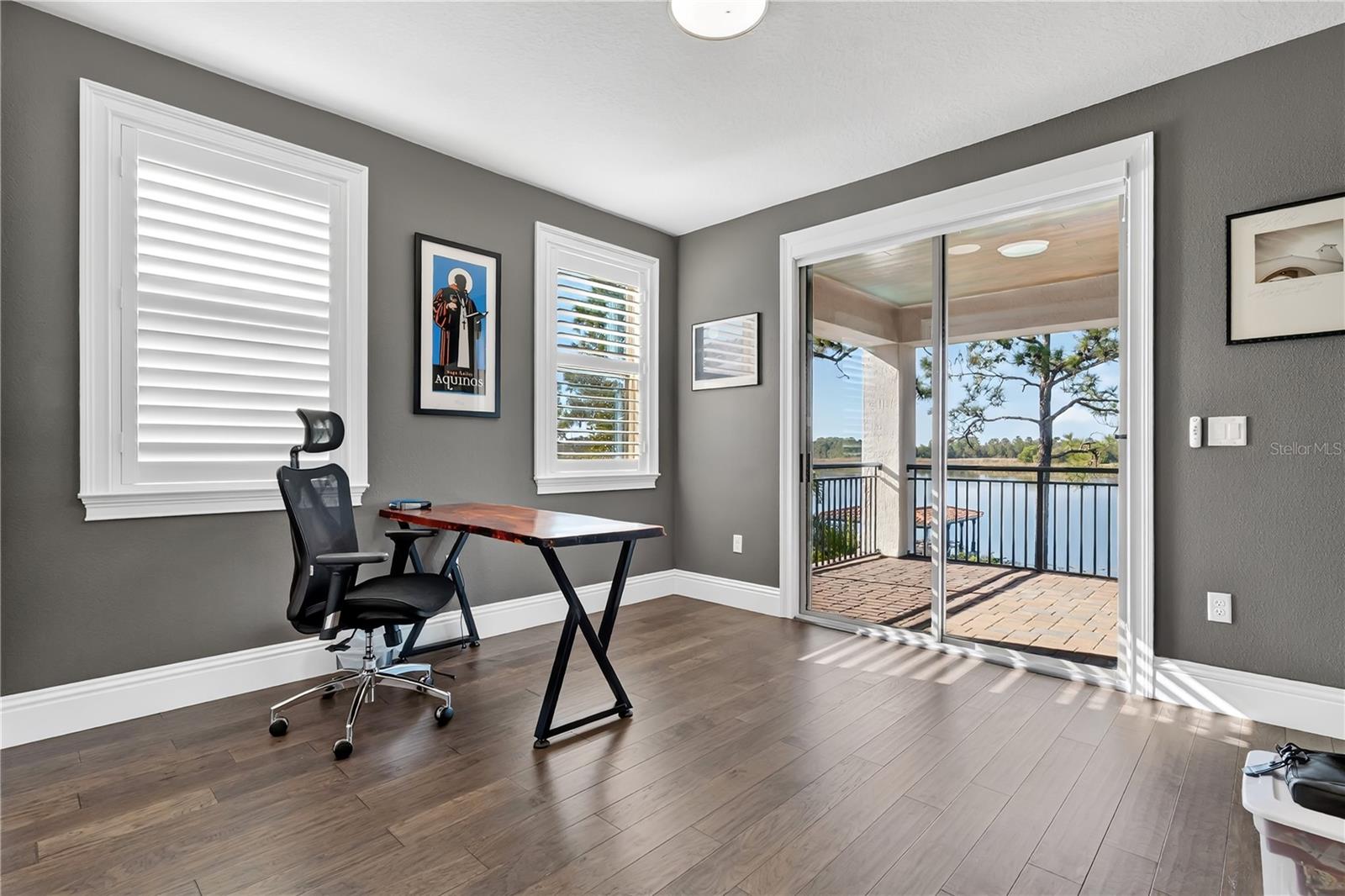 AVALON COVE - Residential