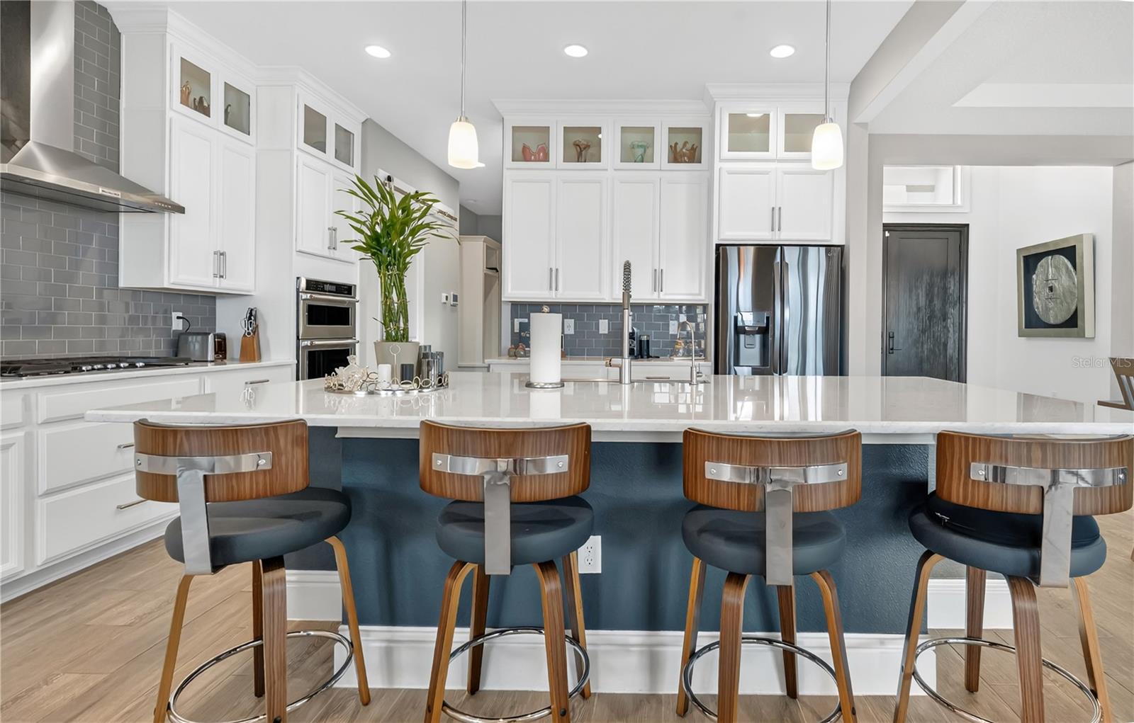 AVALON COVE - Residential