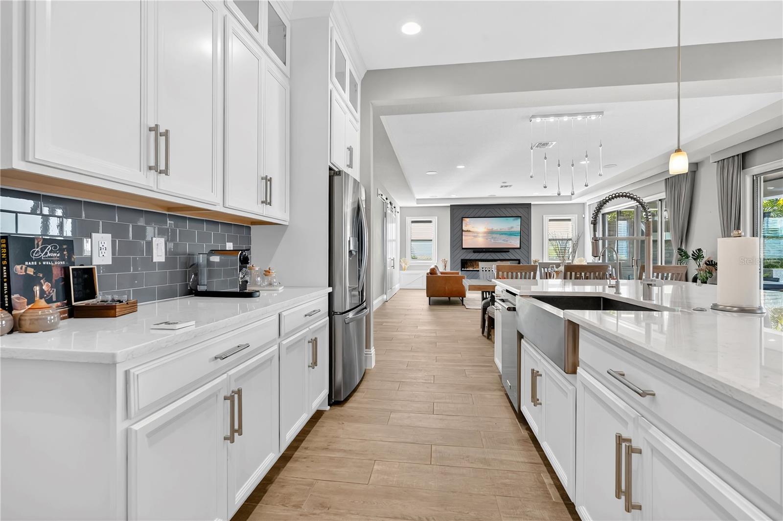 AVALON COVE - Residential