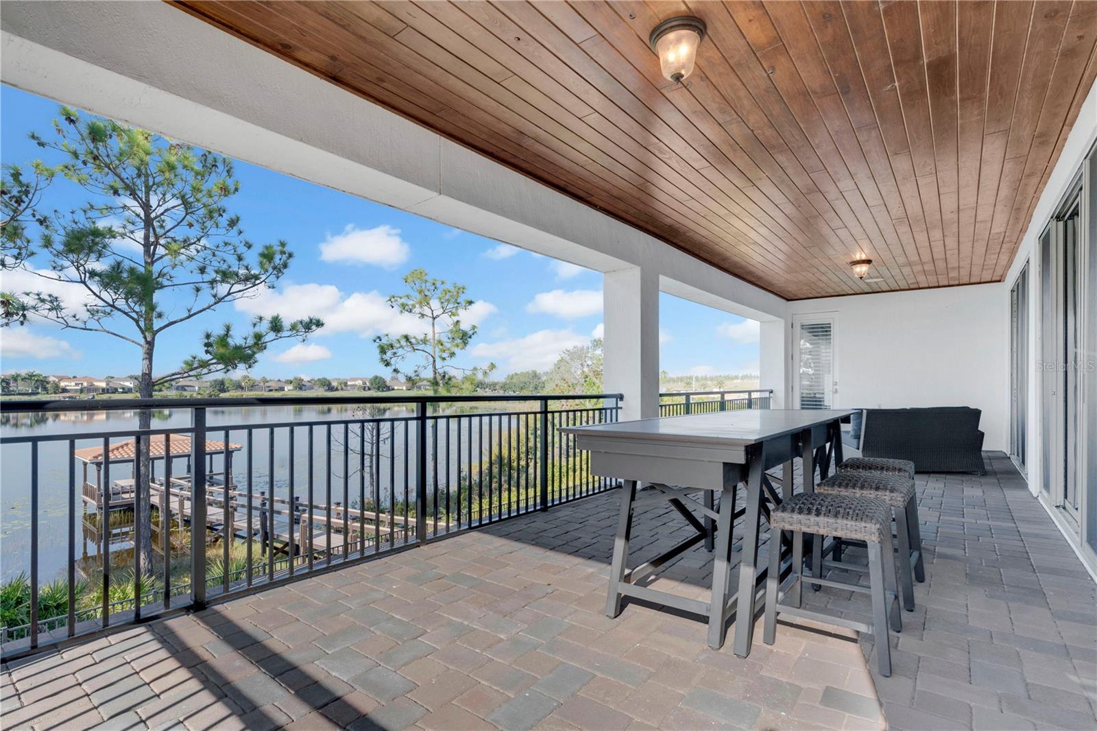 AVALON COVE - Residential