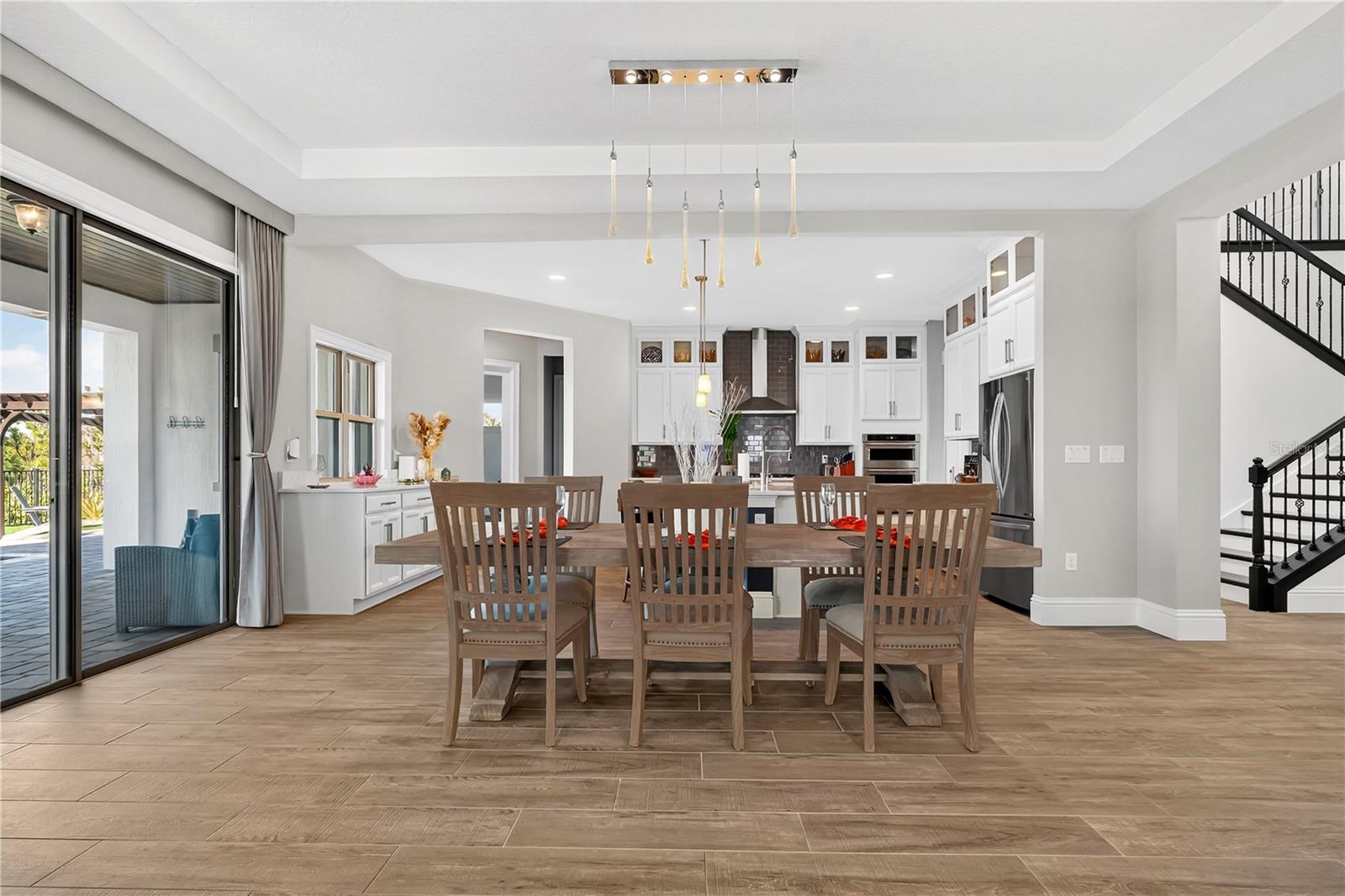 AVALON COVE - Residential