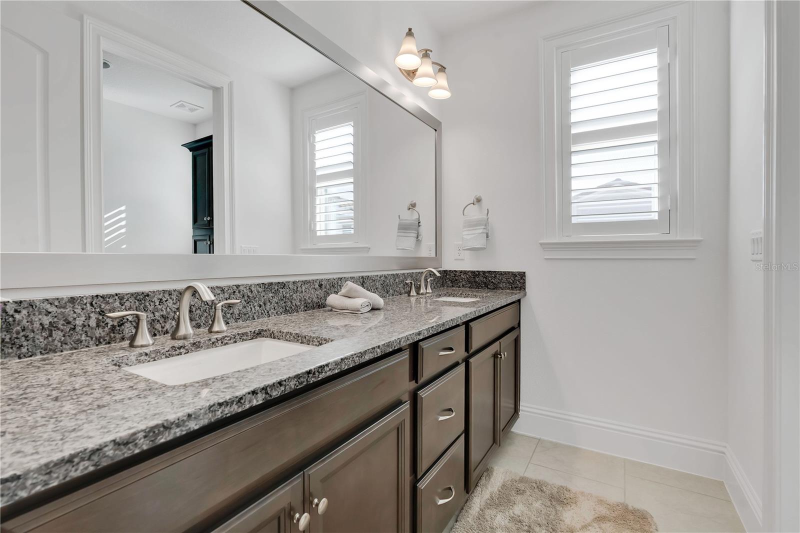 AVALON COVE - Residential