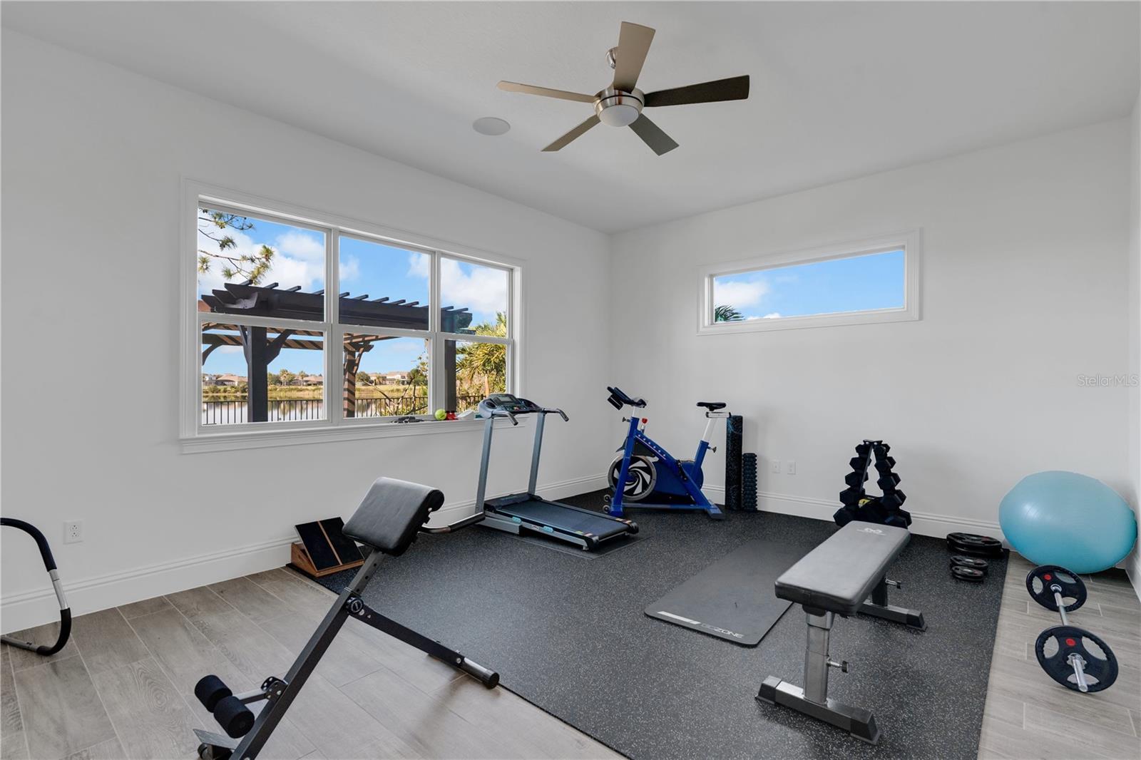 AVALON COVE - Residential