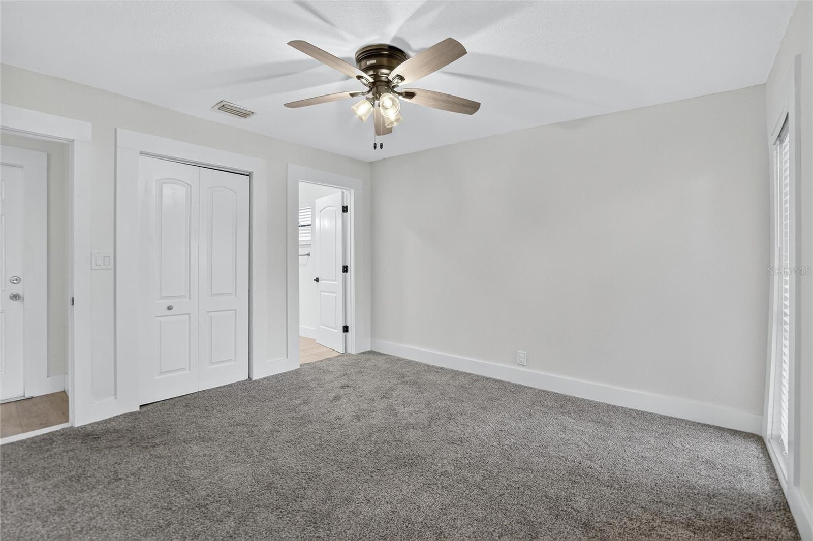 LAKE LOUISE - Residential Lease