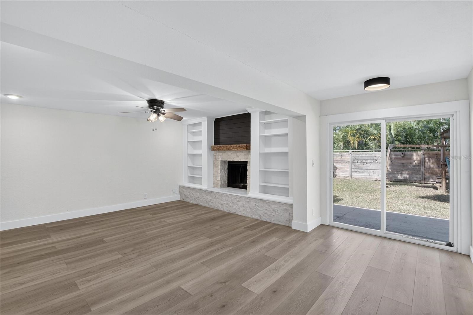 LAKE LOUISE - Residential Lease