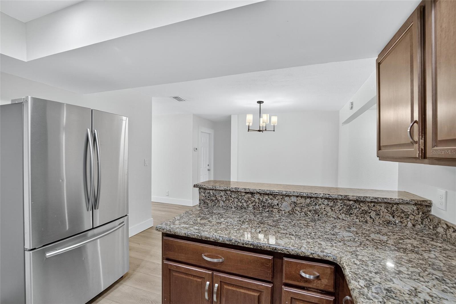 LAKE LOUISE - Residential Lease