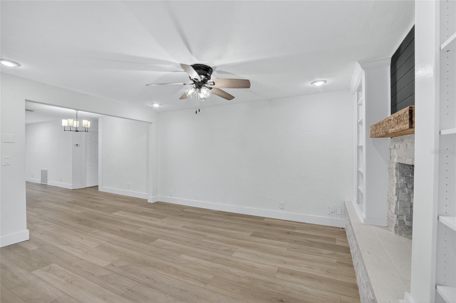 LAKE LOUISE - Residential Lease