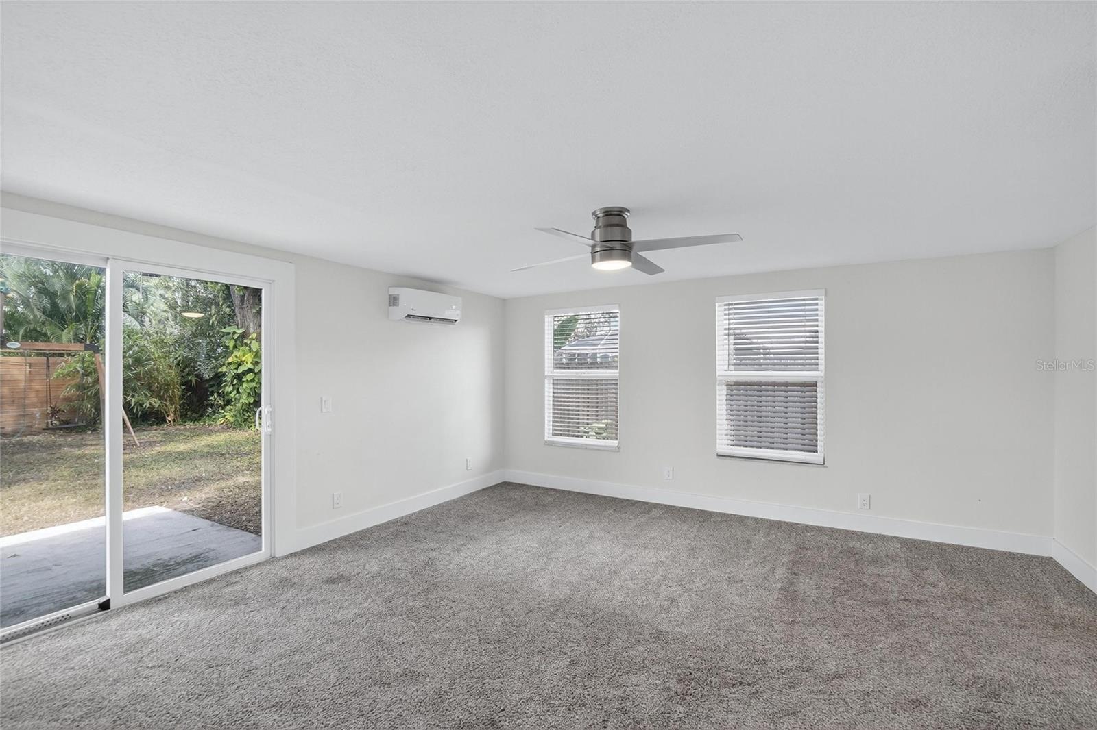 LAKE LOUISE - Residential Lease