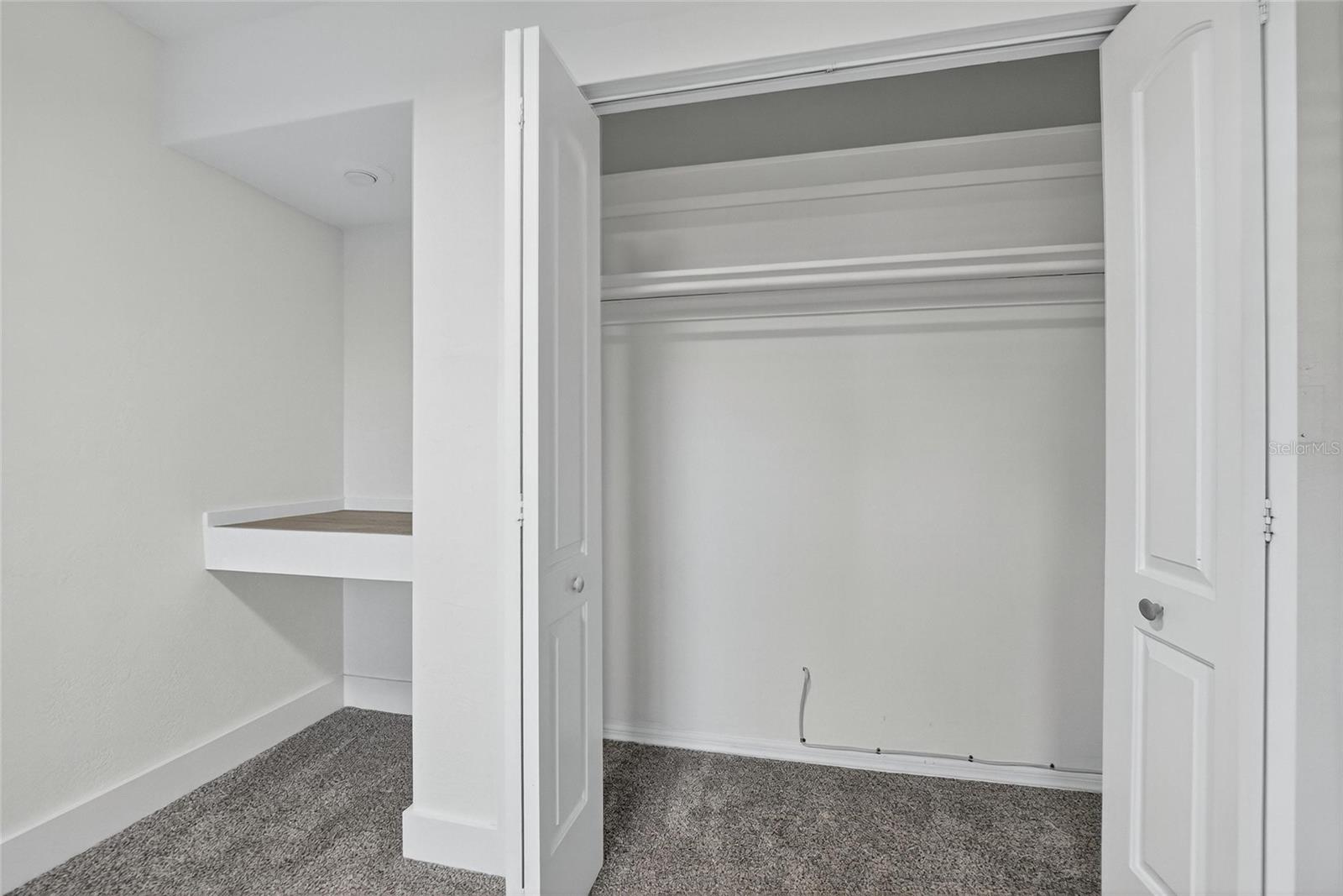 LAKE LOUISE - Residential Lease