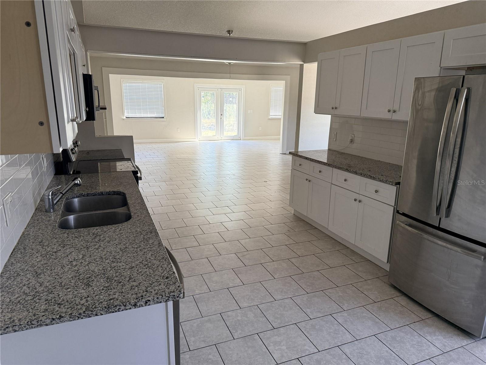 3280 SHINGLER TERRACE