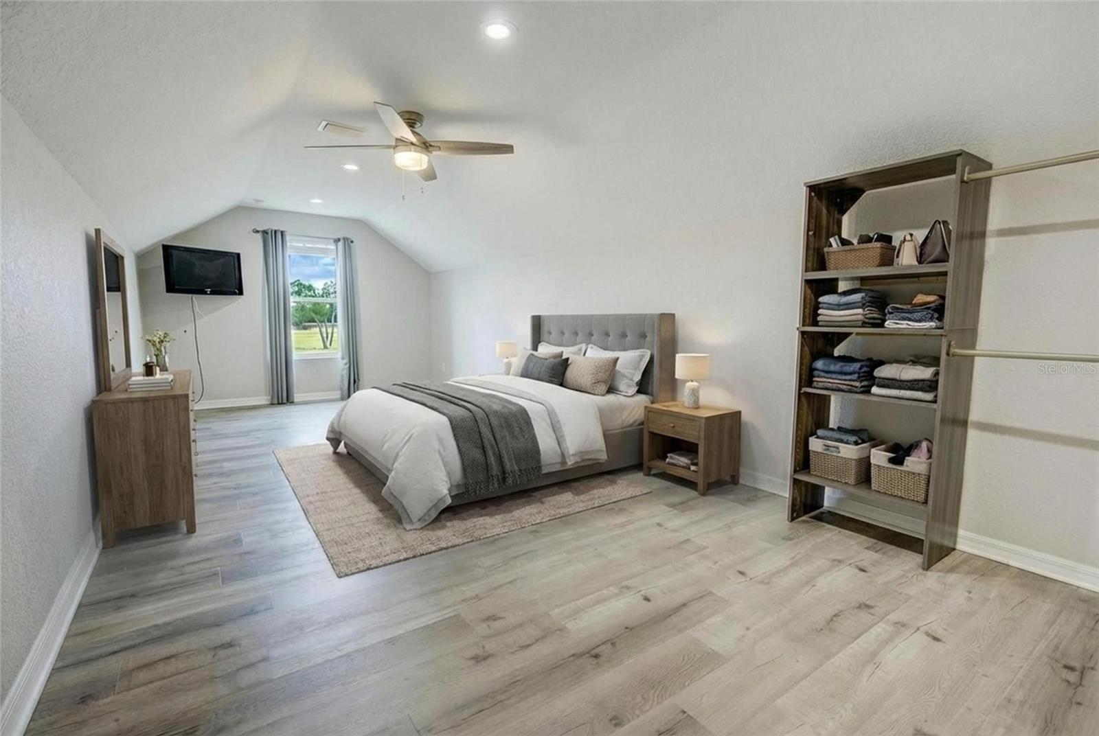 STARTING POINT HORSE COMPLEX - Residential