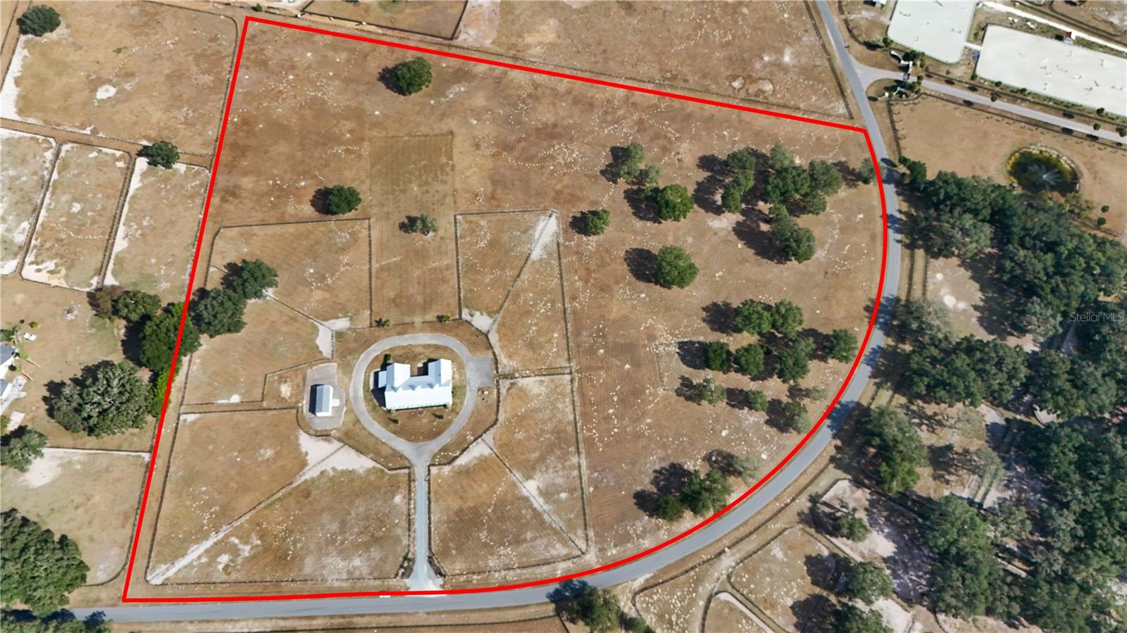 STARTING POINT HORSE COMPLEX - Residential