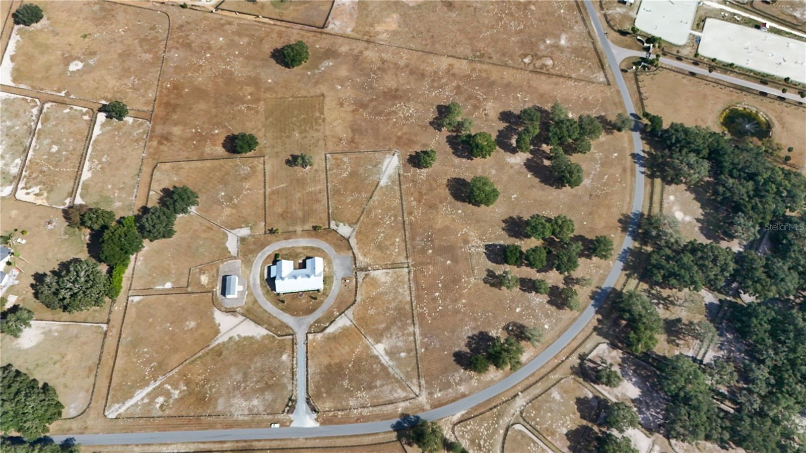 STARTING POINT HORSE COMPLEX - Residential