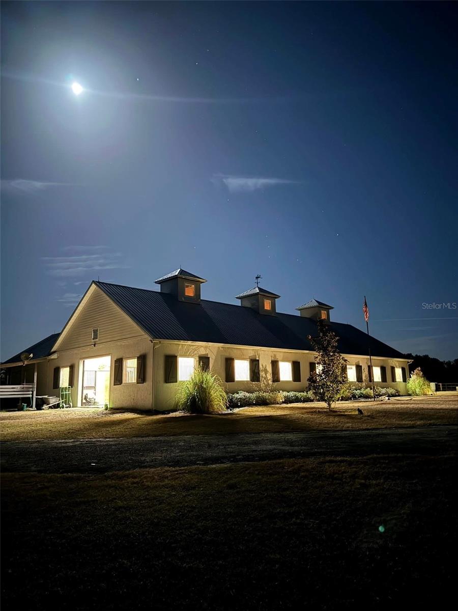 STARTING POINT HORSE COMPLEX - Residential