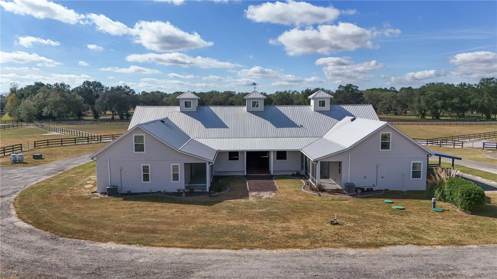 STARTING POINT HORSE COMPLEX - Residential