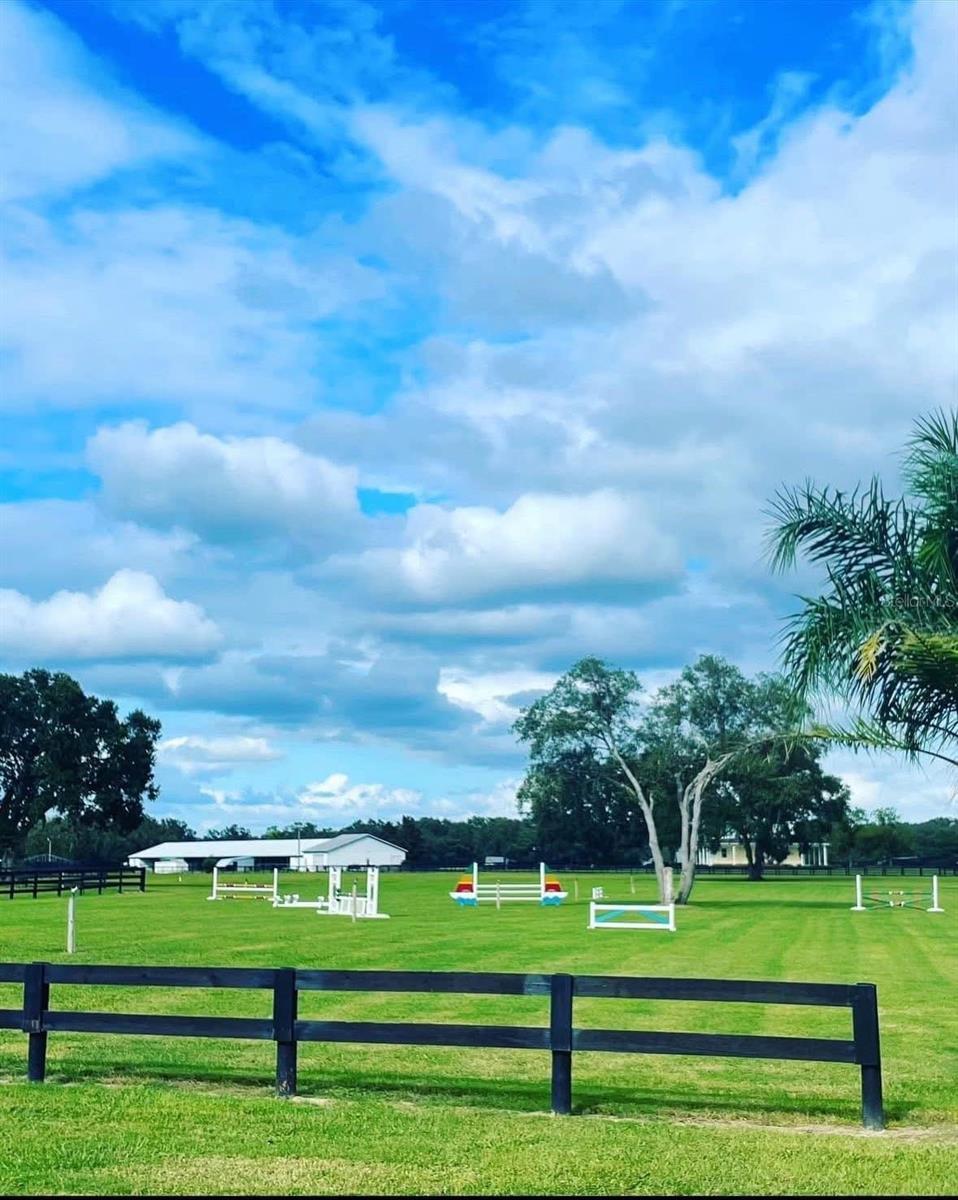 STARTING POINT HORSE COMPLEX - Residential