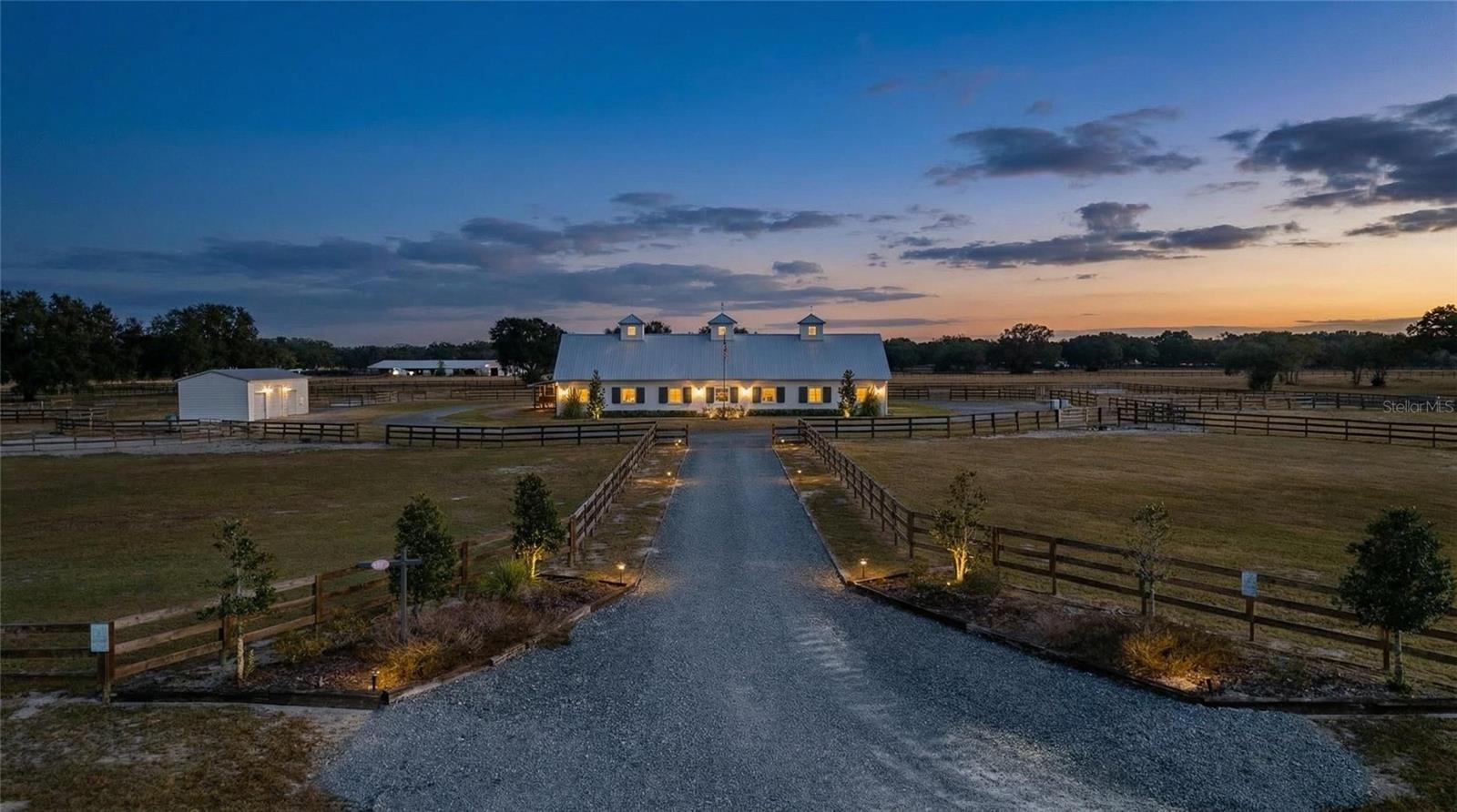 STARTING POINT HORSE COMPLEX - Residential