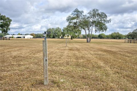 Tiny photo for 4991 SE 212th Court, Morriston, FL 32668 (MLS # OM712908)