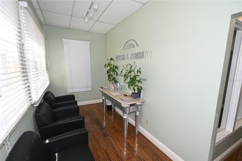 Office in ORLANDO FL 812 THORNTON AVENUE.jpg