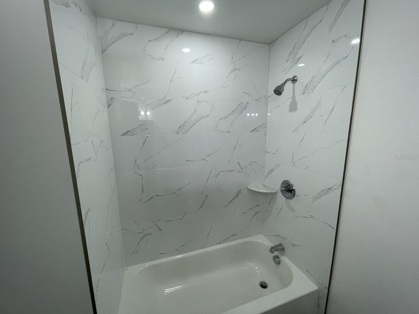 REGENCY PARK - Residential