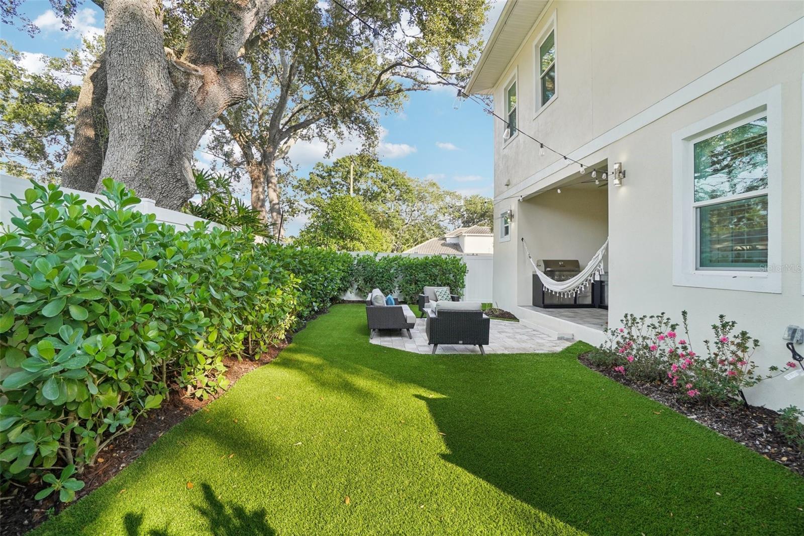 OAKELLARS - Residential