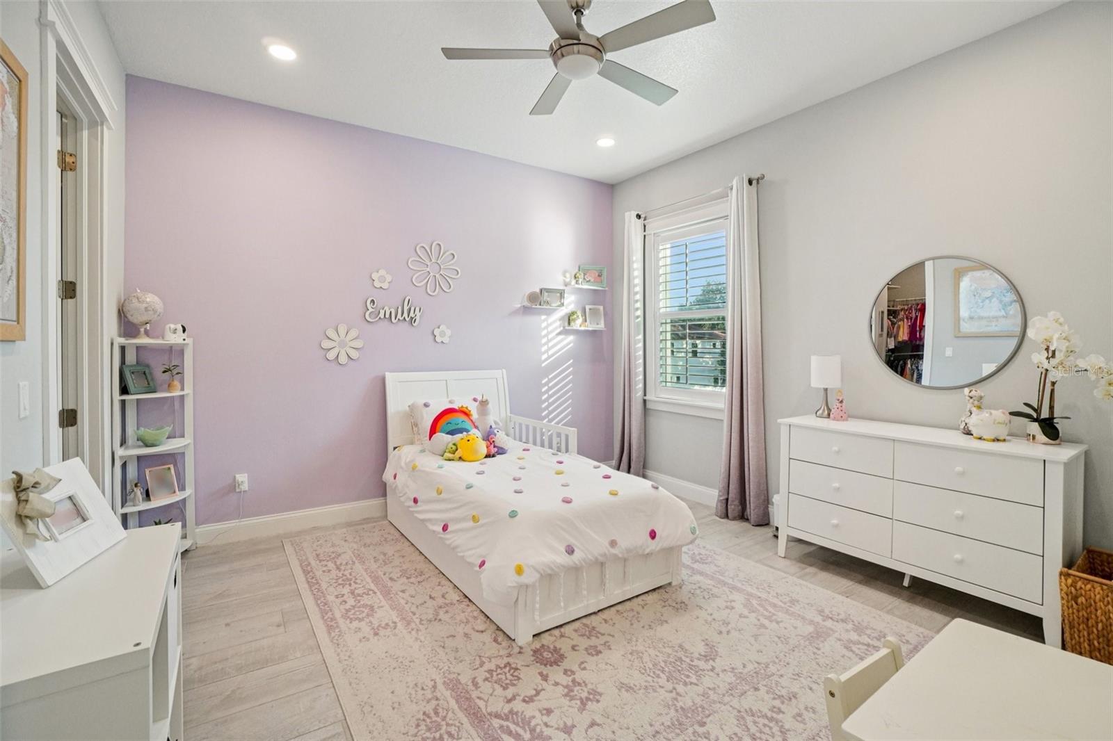 OAKELLARS - Residential