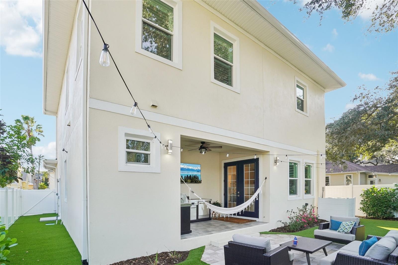 OAKELLARS - Residential