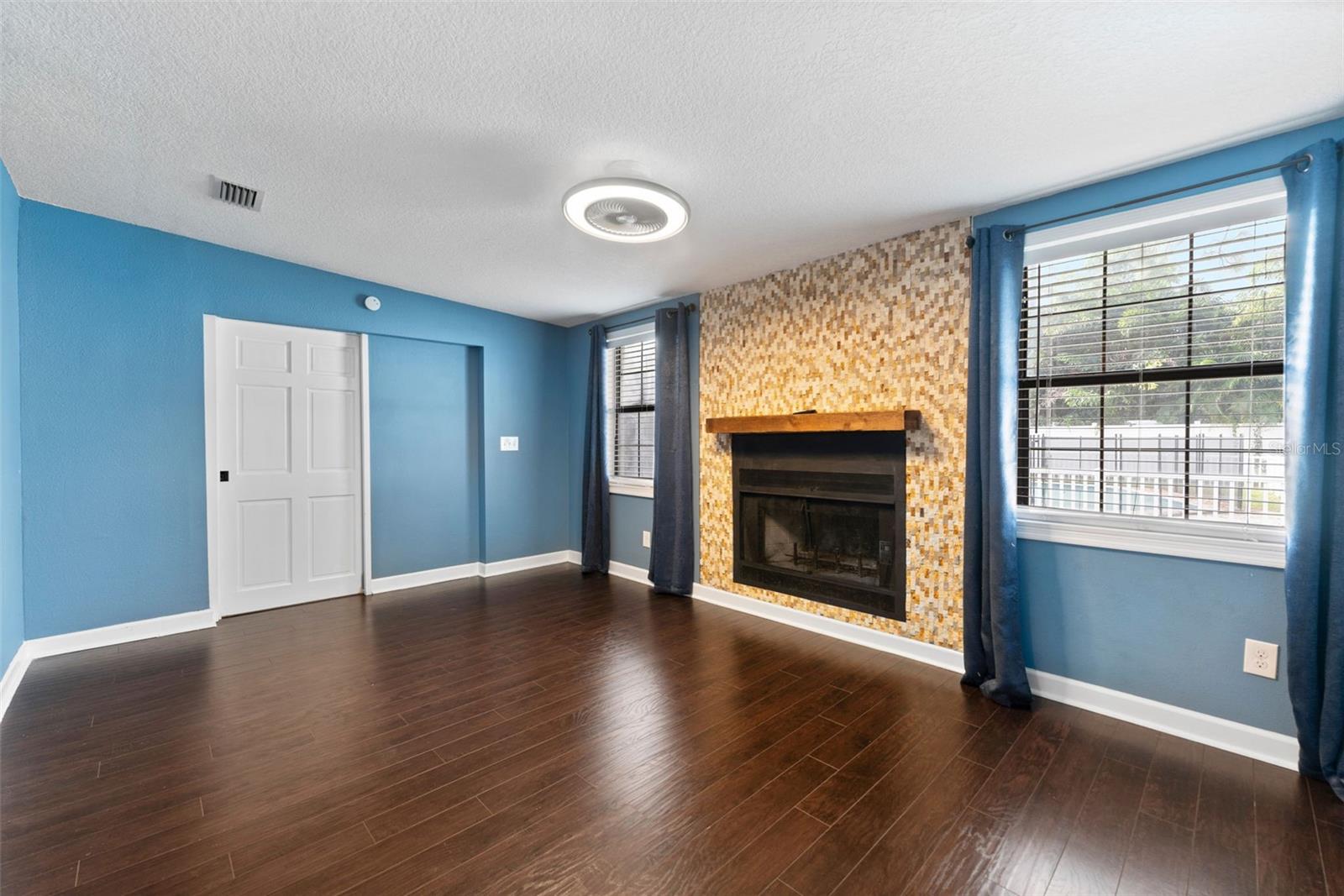 CLAIR MEL SUB UNIT - Residential Lease