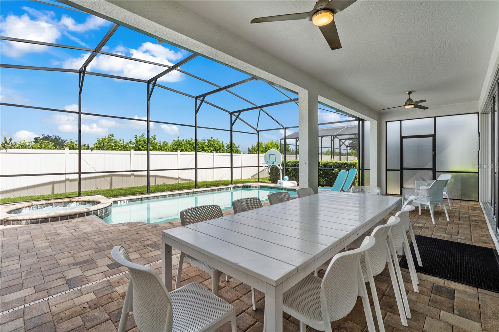 SOLARA RESORT - Residential