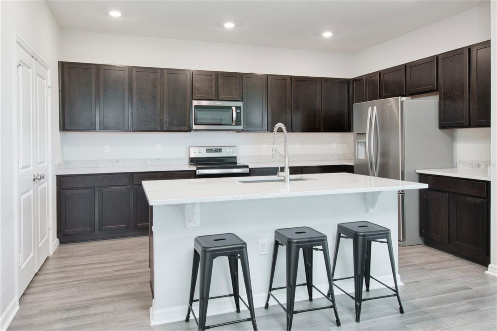 1696 WILSON PRAIRIE CIRCLE