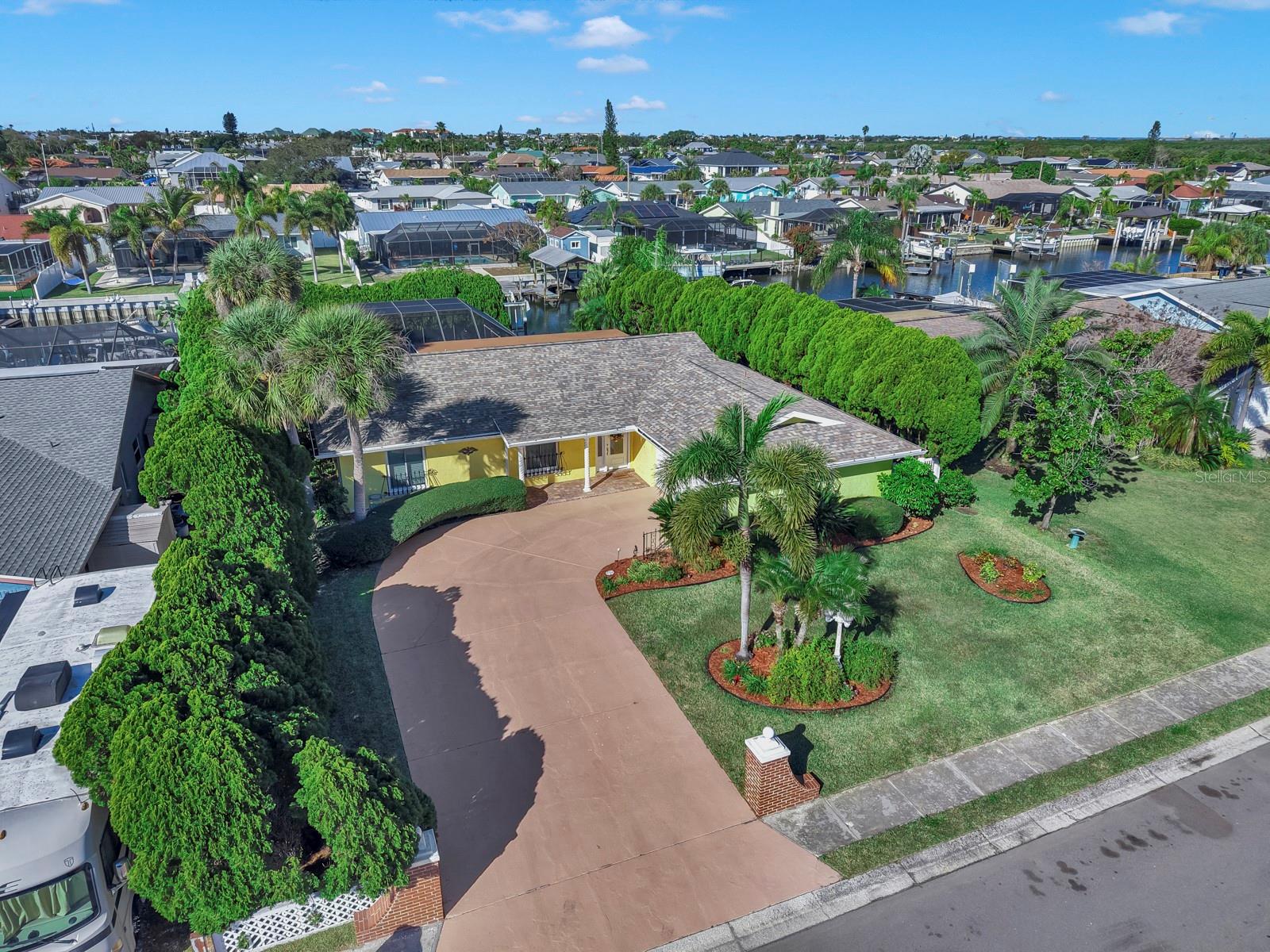 6508 SOLITAIRE PALM WAY