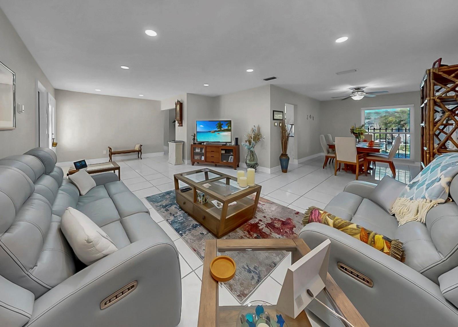 SABAL KEY UNIT 2 - Residential