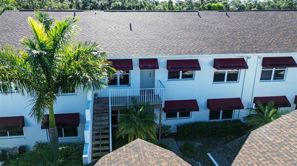 Photo of 1400 Water View Drive W #202, Largo, FL 33771 (MLS # A4668596)