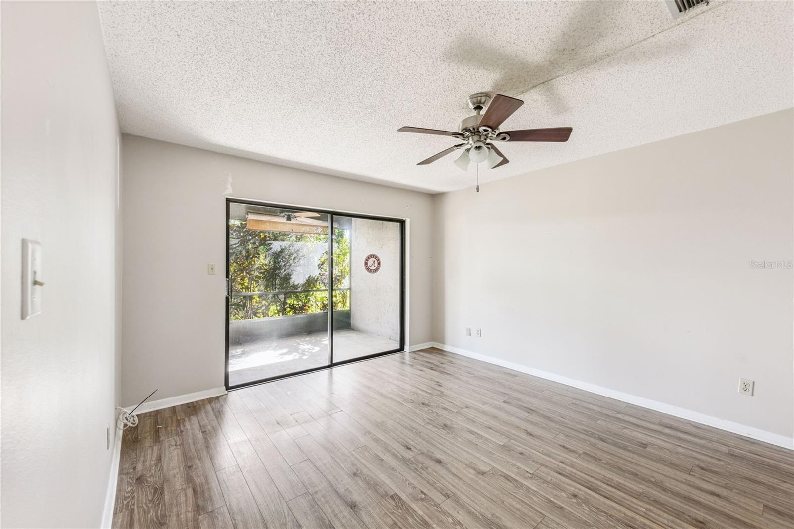 LAKE OF THE WOODS SEC 06 TWNHS - Residential