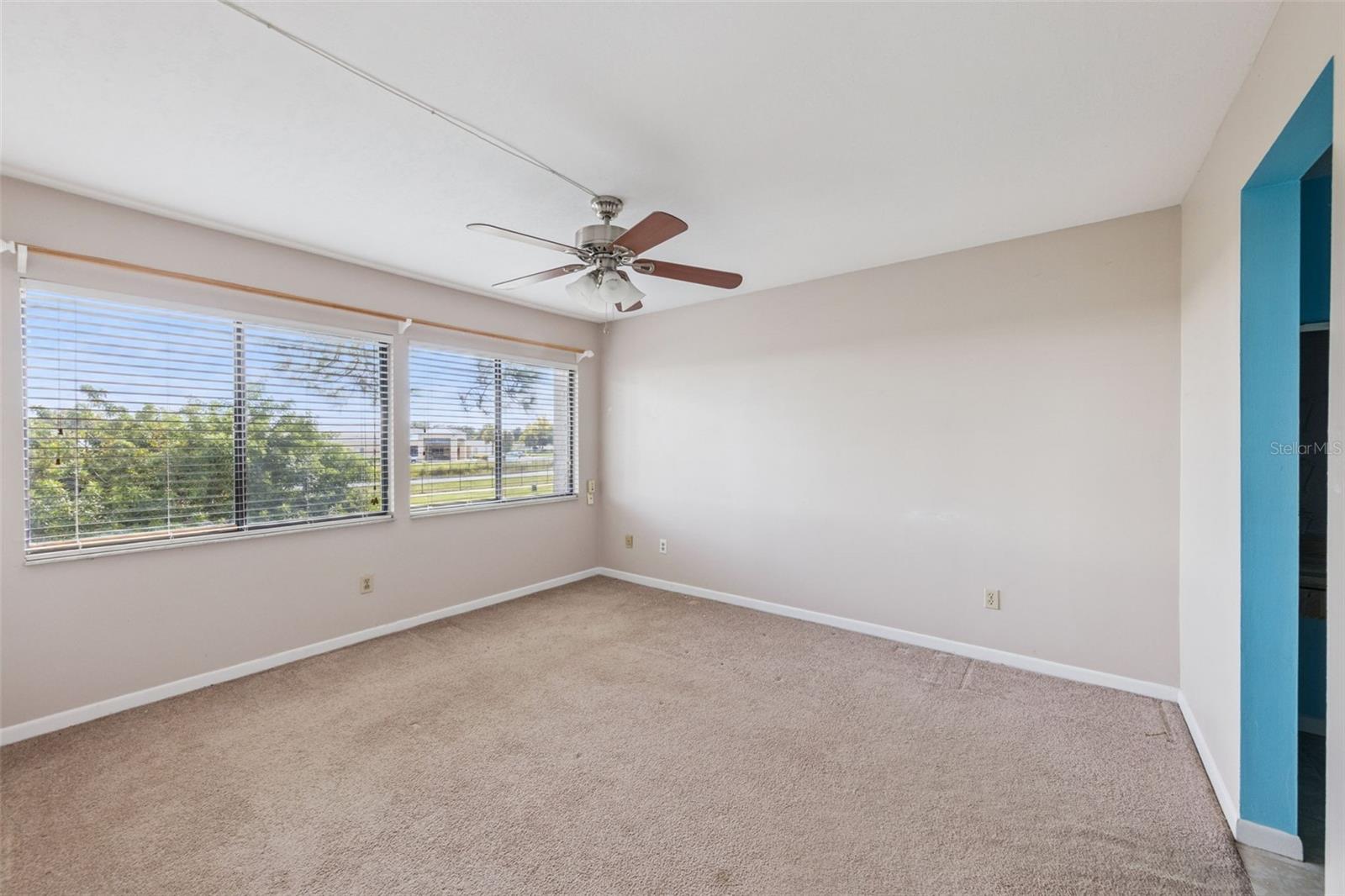 LAKE OF THE WOODS SEC 06 TWNHS - Residential