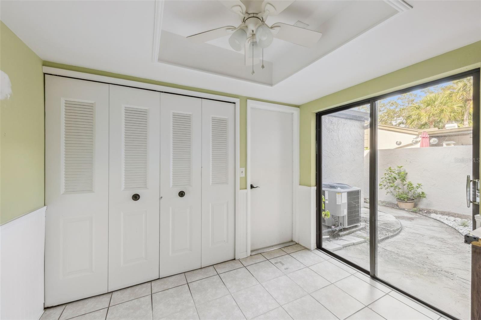 LAKE OF THE WOODS SEC 06 TWNHS - Residential