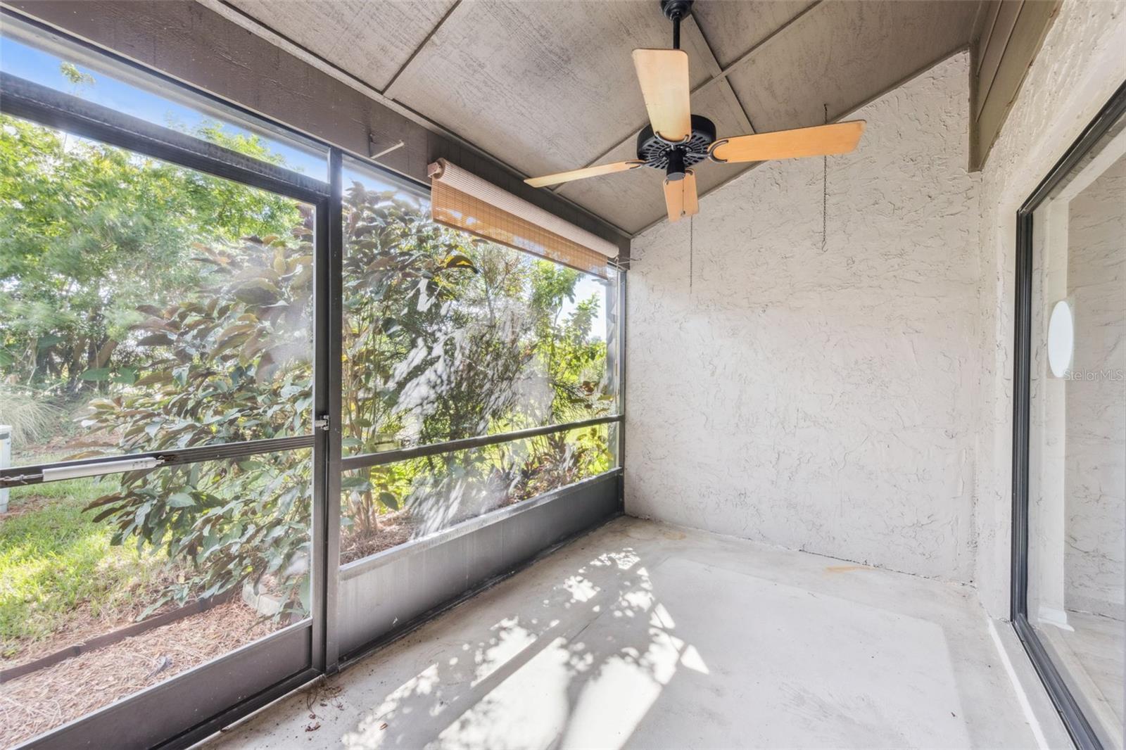 LAKE OF THE WOODS SEC 06 TWNHS - Residential