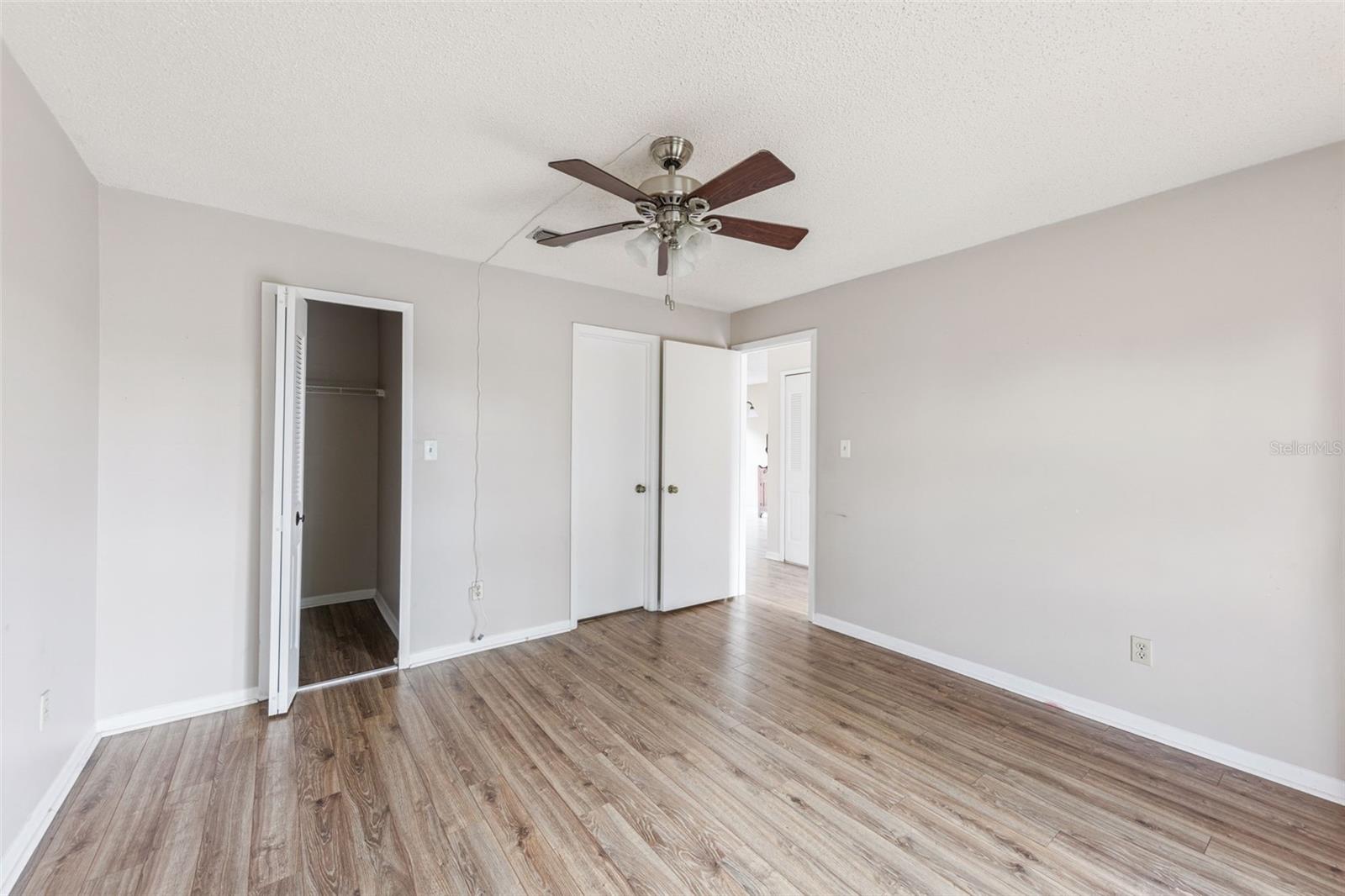 LAKE OF THE WOODS SEC 06 TWNHS - Residential