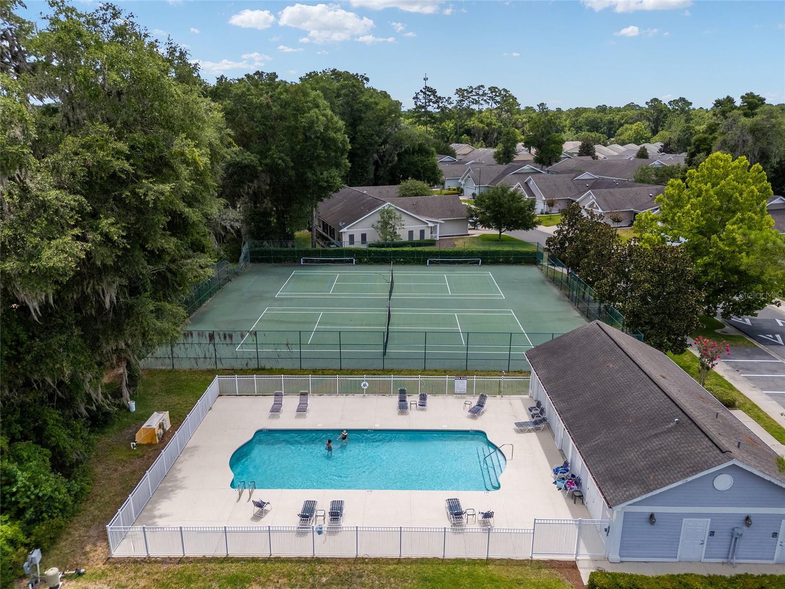 VILLAS OF WEST END - Residential