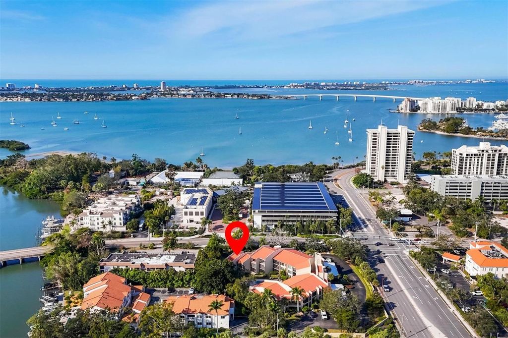 Photo of 800 Hudson Avenue #106, Sarasota, FL 34236 (MLS # A4673881)