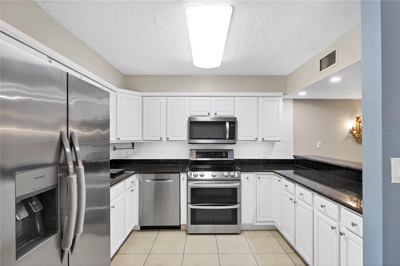 HUDSON HARBOUR - Residential