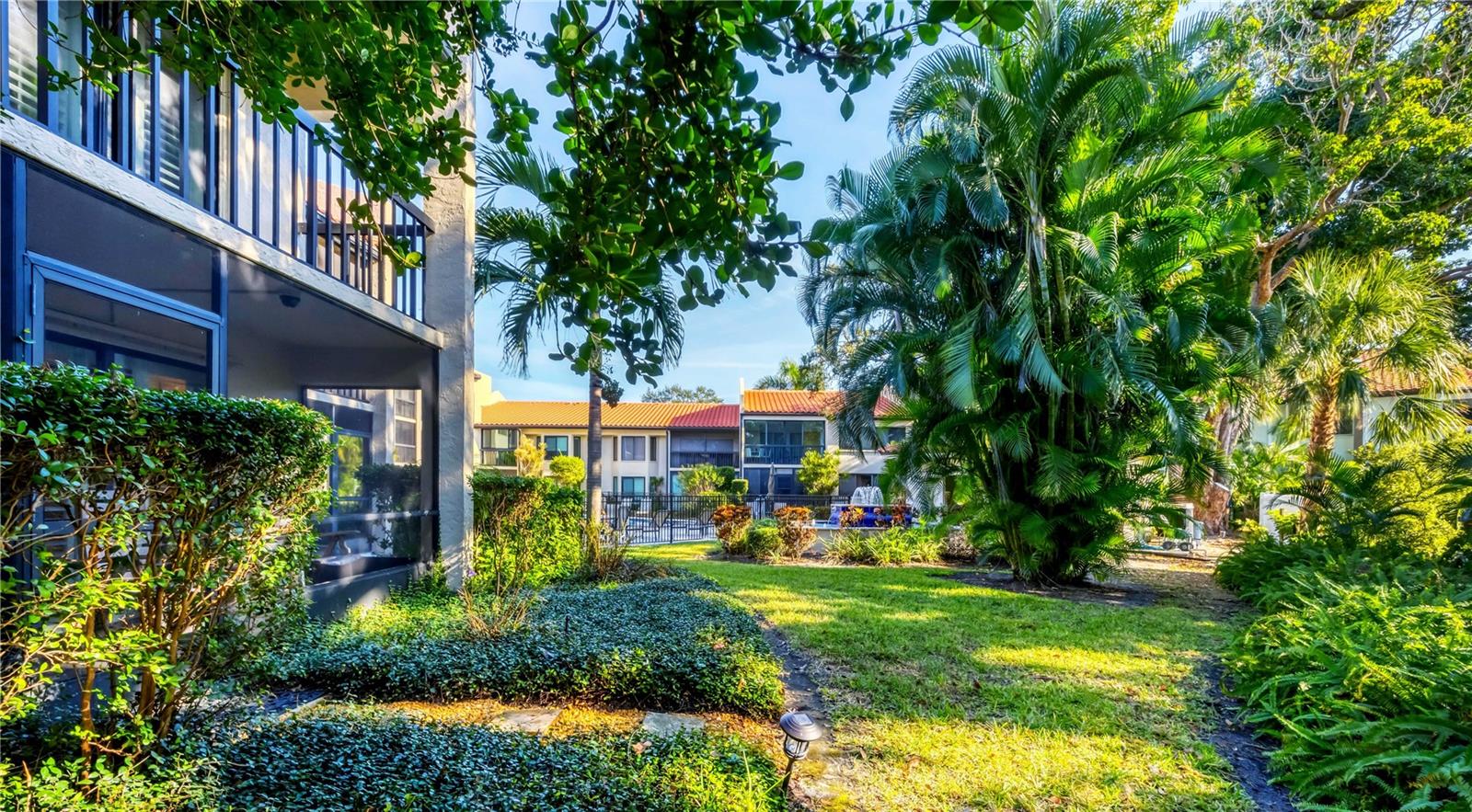 HUDSON HARBOUR - Residential