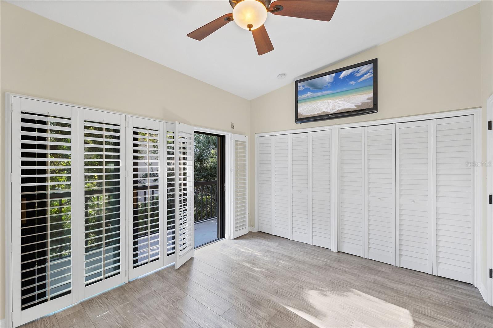 HUDSON HARBOUR - Residential