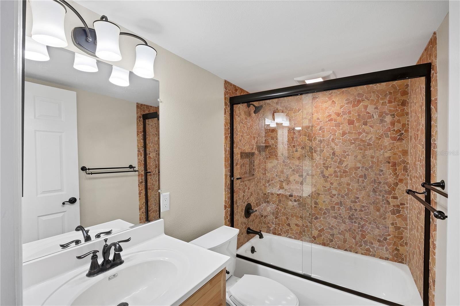 HUDSON HARBOUR - Residential