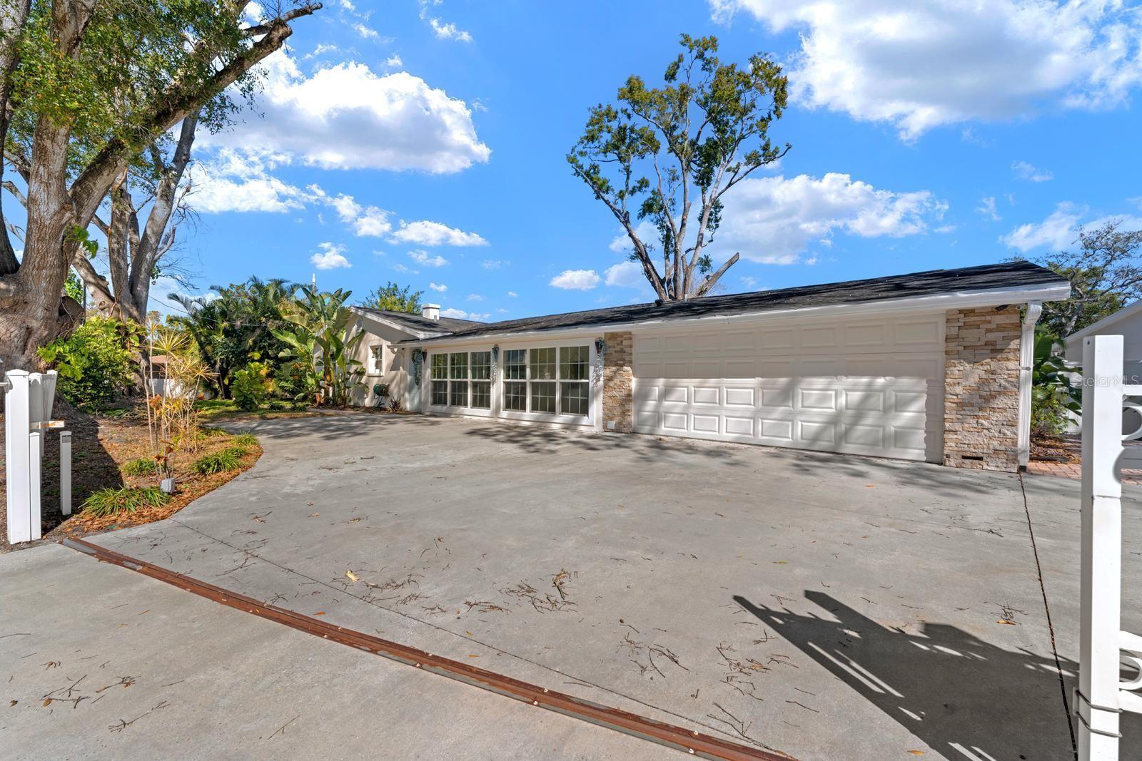 TWIN LAKES ESTATES ADD - Residential