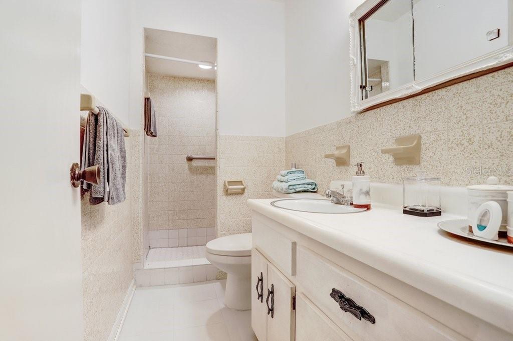 DREWS JOHN H SUB BLKS 1 TO 10 - Residential Income