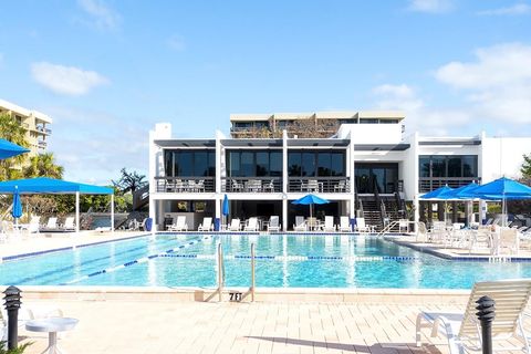 A home in LONGBOAT KEY