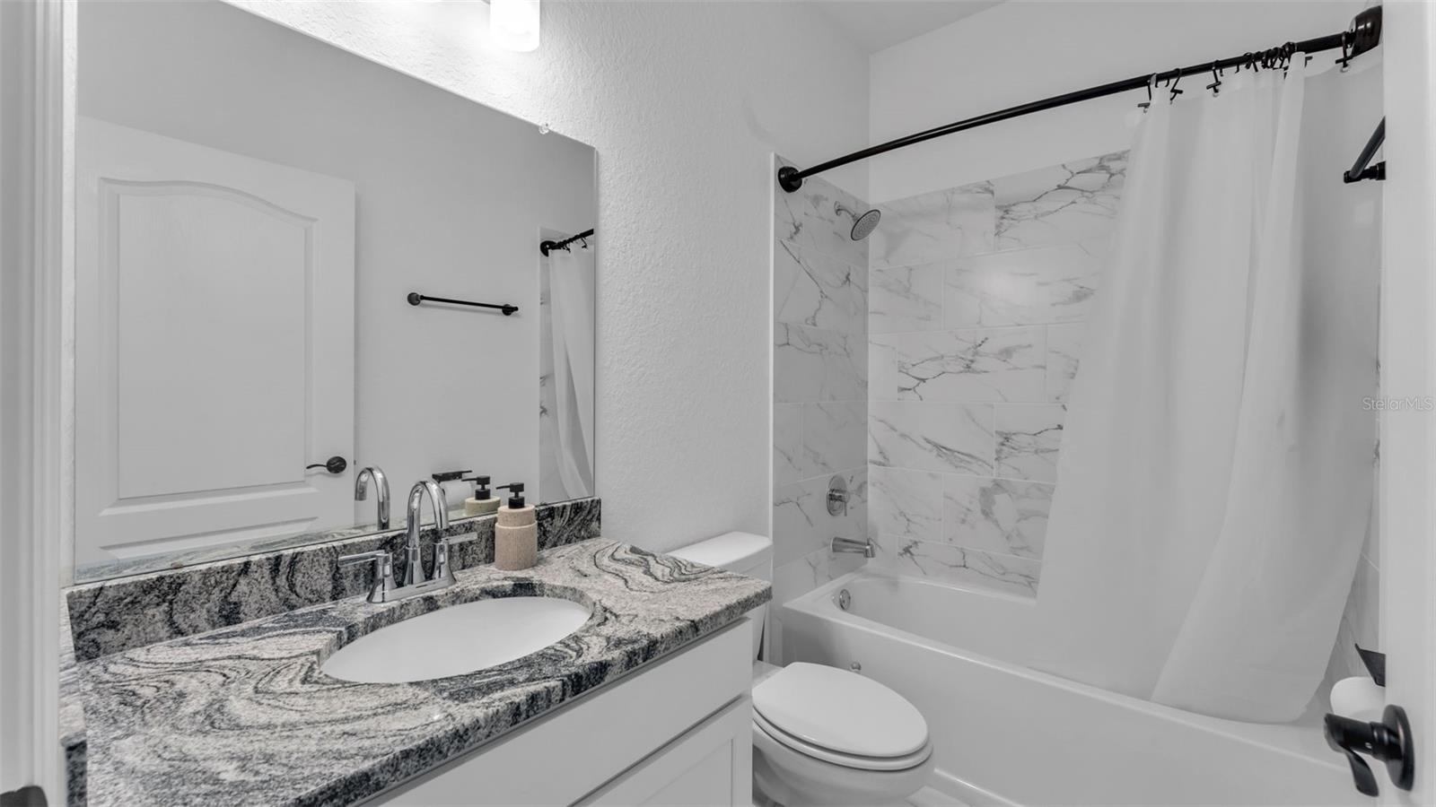 SAND LK GRVS PH I - Residential