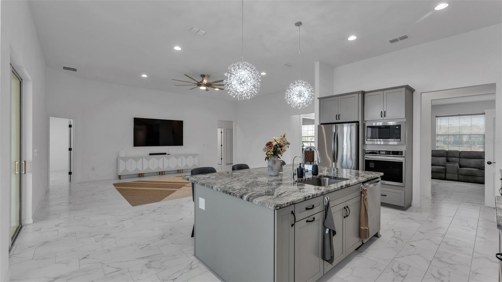 SAND LK GRVS PH I - Residential