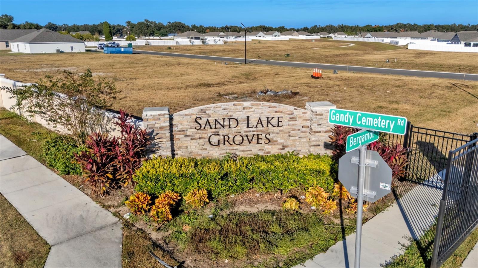 SAND LK GRVS PH I - Residential